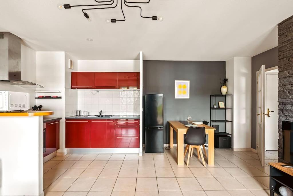 Appartement T2 Paisible Vaise, Avec Parking Metro Direct Bellecour à Lyon Extérieur photo