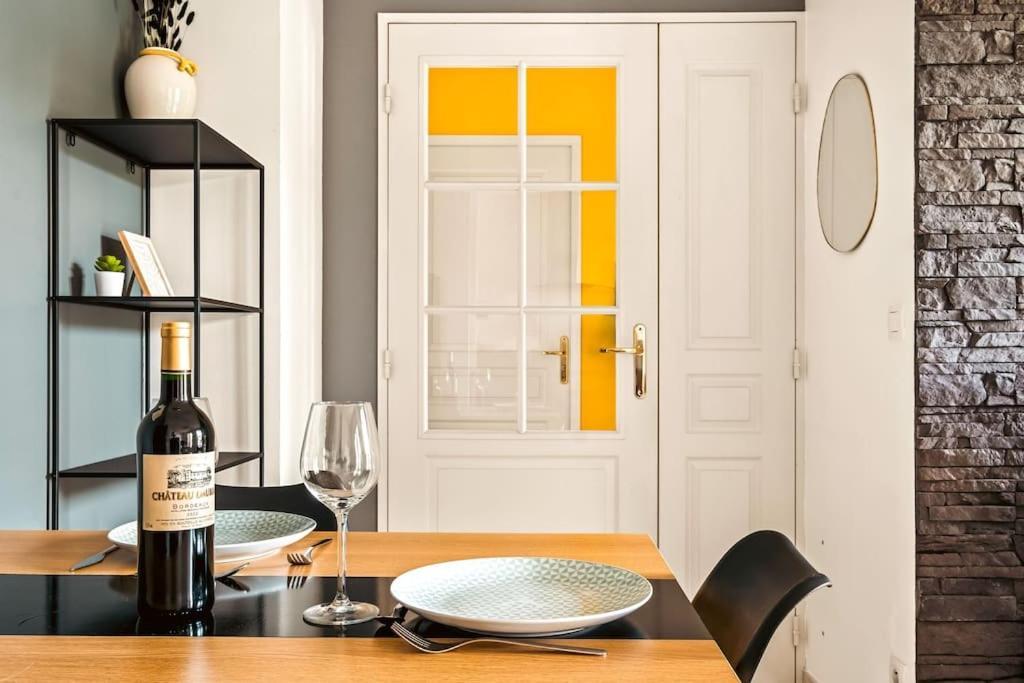 Appartement T2 Paisible Vaise, Avec Parking Metro Direct Bellecour à Lyon Extérieur photo