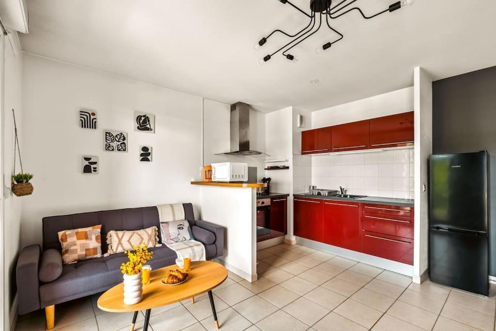 Appartement T2 Paisible Vaise, Avec Parking Metro Direct Bellecour à Lyon Extérieur photo
