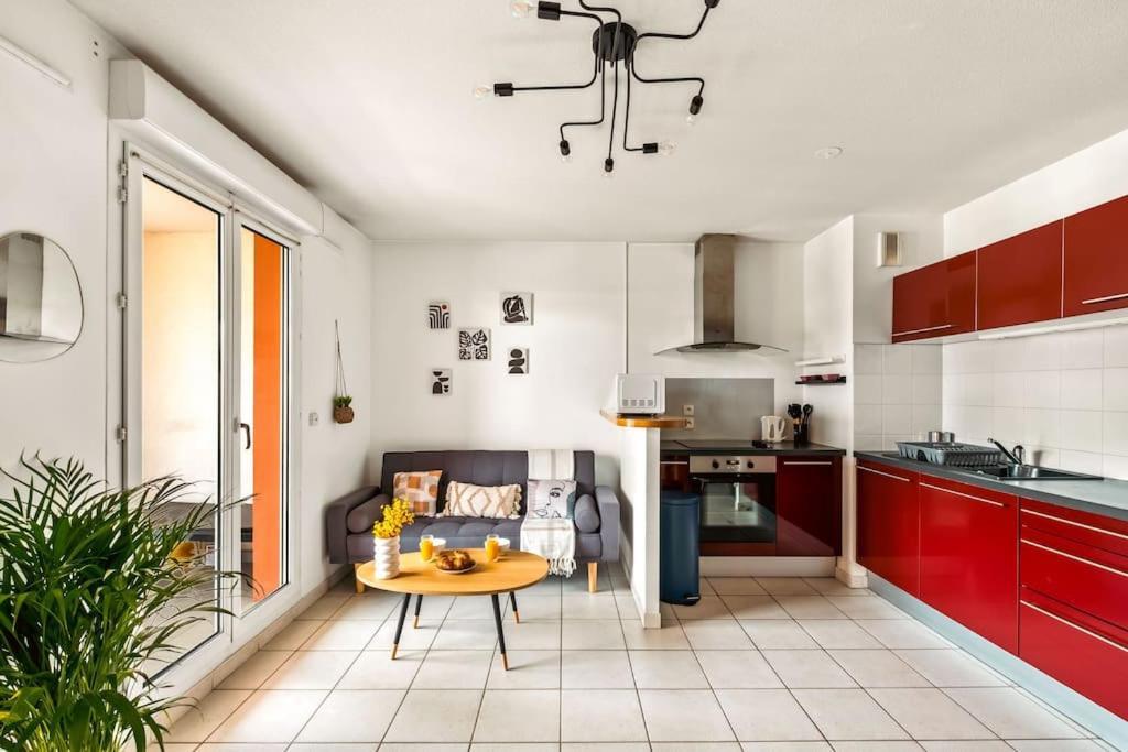 Appartement T2 Paisible Vaise, Avec Parking Metro Direct Bellecour à Lyon Extérieur photo